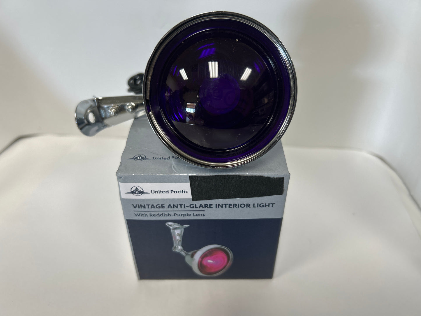 Vintage anti glare interior light